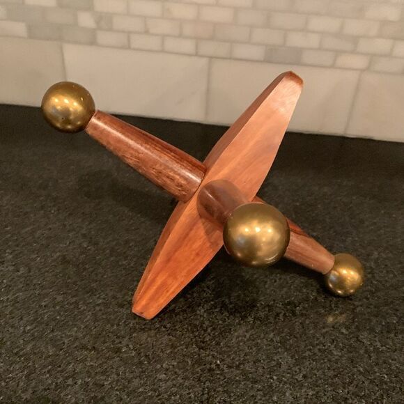 Two Wood & Brass Atomic MCM Style Jacks - Shelf Décor Bookends Home Accent - Picture 7 of 9